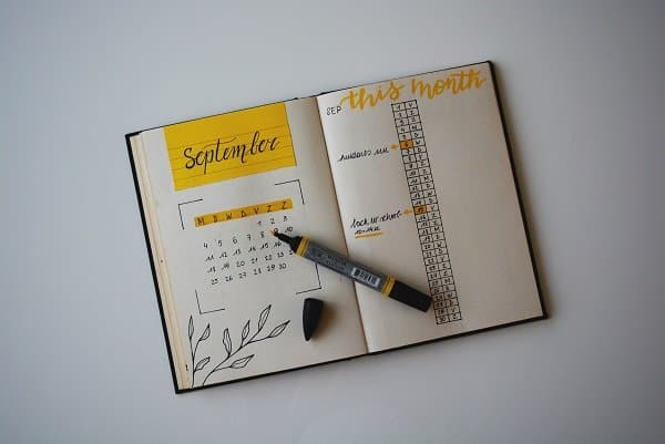 Here are a few bullet journal ideas. A few bullet journal inspiration, How to start bullet journal for beginners. Perfect Bullet Journal Layouts #bulletjournal #BJ