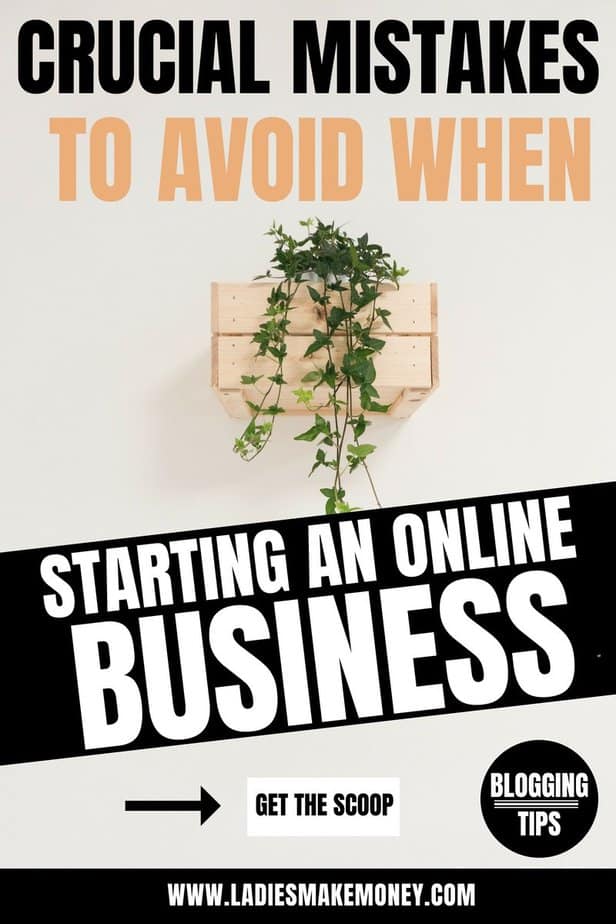 Everything you need to know about starting an online business. Learn how to start a business with no money. Helpful ideas that will teach you how to make money online and build a profitable business. Small Business Tips + Ideas | Organization | Resources | Planning | Printables | Start Ups