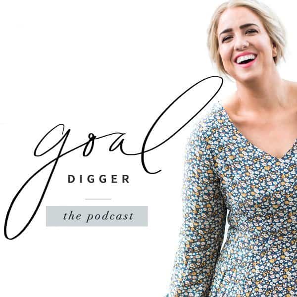 Inspirational podcasts to inspire you to become better bloggers. Grow your blog by listening to these motivational podcasts. A lot of those on the list are podcasts for women looking to start their own home business or online business. Be inspired today! #podcasts #motivationalpodcasts