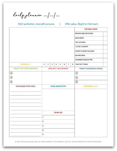 Daily blog planner for bloggers. 