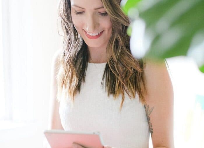 Here are a few top female entrepreneurs to follow on Instagram! If you wondering who to follow on Instagram inspiration! Follow these women on Instagram today #Instagram #EntrepreneursonInstagram